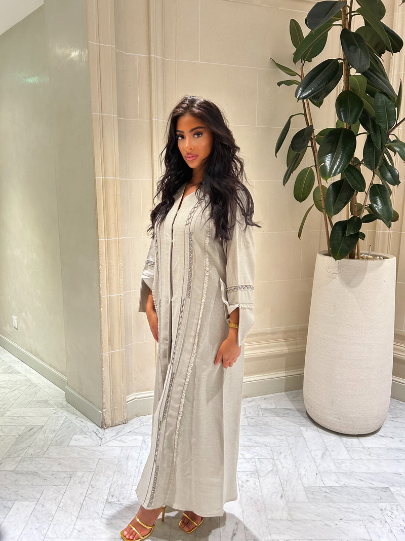ABAYA INES